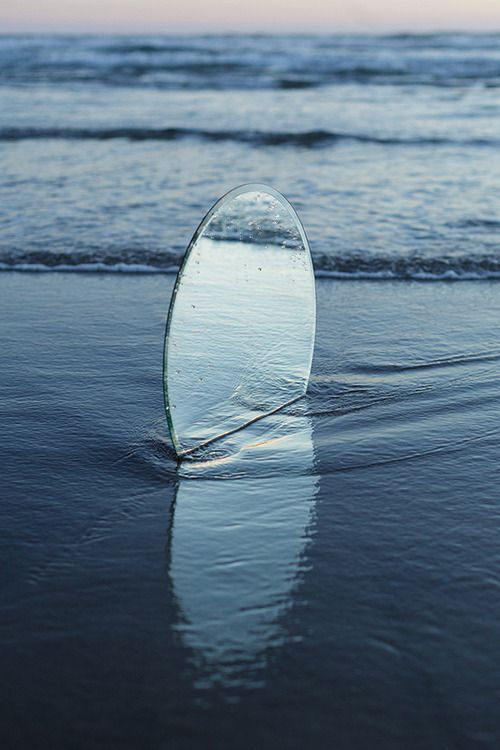 Mirror Reading, Mysterious Worlds, Mirror Dimension, Mirror Reading care,