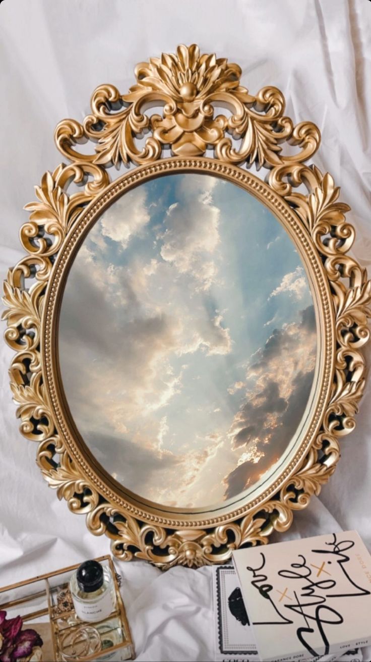 Mirror Reading, Mysterious Worlds, Mirror Dimension, Mirror Reading care,