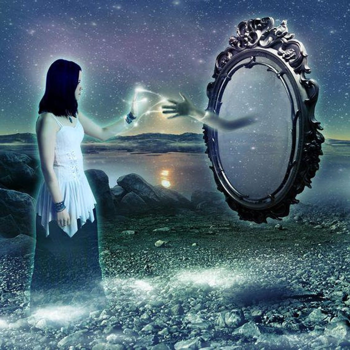 Mirror Reading, Mysterious Worlds, Mirror Dimension, Mirror Reading care,